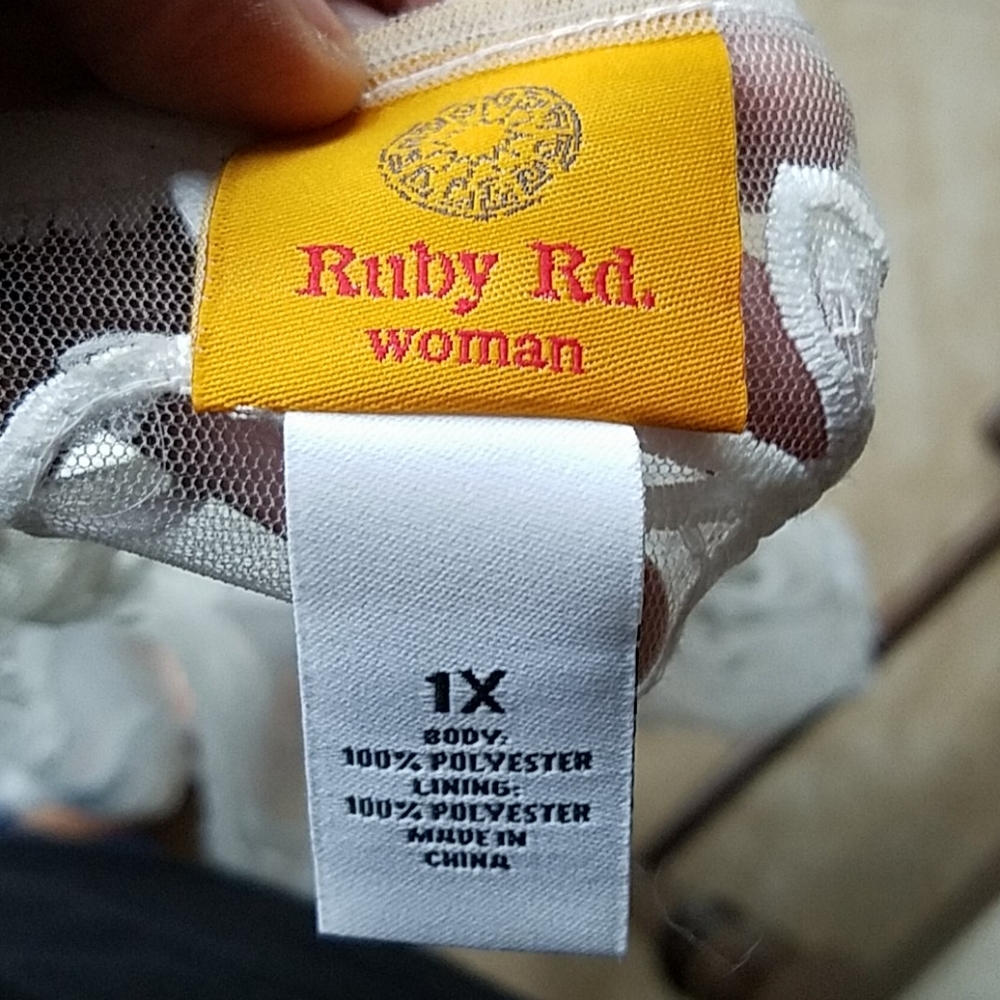 NWT!  Ruby Rd poncho over tank - Picture 11 of 11